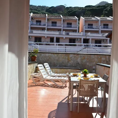 La Dimora Delle Begonie * تْشيفالو