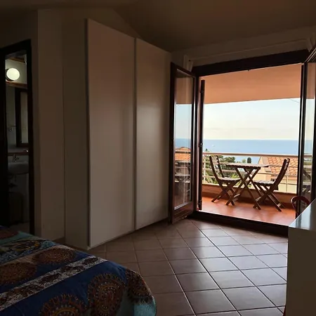 La Dimora Delle Begonie Cefalu