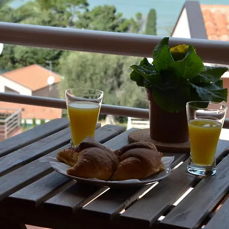 La Dimora Delle Begonie Cefalù