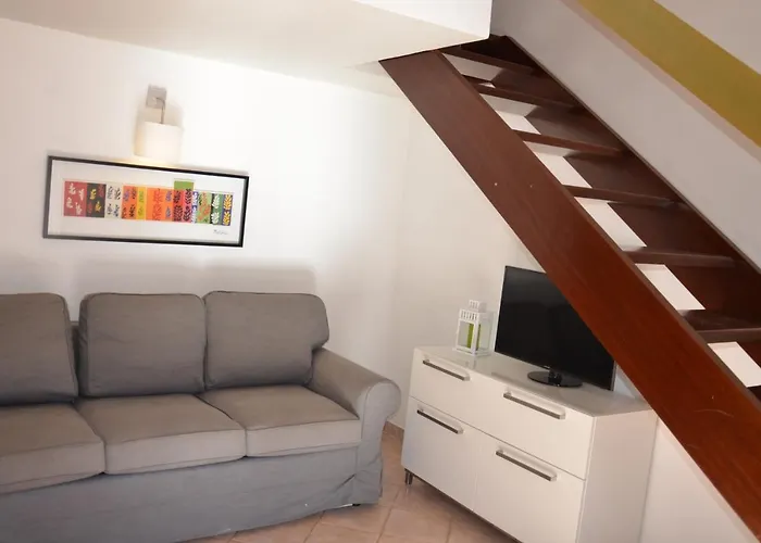 La Dimora Delle Begonie تْشيفالو